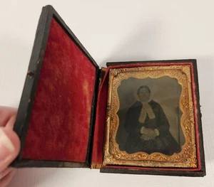 Daguerreotype Ambrotype Case Antique Tin Type Woman Bonnet Tintype READ A50 - Picture 1 of 7