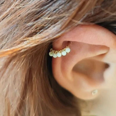 MoonliDesigns Opal Helix 穿孔簇蛋白石串珠软骨耳环环 — 第 1/4 张图片