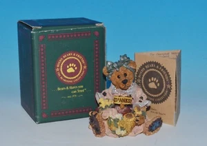 BOYDS BEARS & FRIENDS THE BEARSTONE COLLECTION 4" JUSTINA THE MESSAGE BEARER NUEVO EN CAJA - Imagen 1 de 12