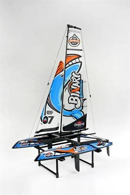 Binary V3 Katamaran Segelyacht RTR 2.4GHz RC Boot - Bild 1 von 4