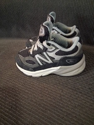 Новый баланс 990 V6 ребенка ясельного возраста детский размер 4 черный ходьбы обувь кроссовки IC990BK6 - Изображение 1 из 4