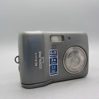 Nikon Digital Camera Coolpix L2 6.0MP Silver Tested - Image 1 of 4