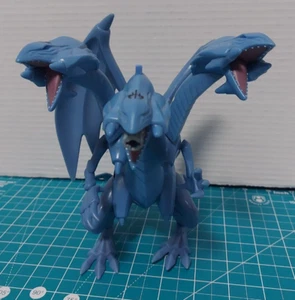 Yu-Gi-Oh! Blue Eyes Ultimate Dragon Figure 9" Kazuki Takahashi 1996 Vintage - Picture 1 of 6