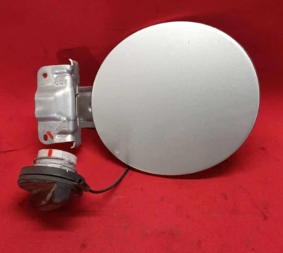 Infinti JX35 2013 puerta de llenado de combustible con tapa OEM plateada Foto 1 de 4