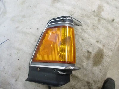 1981-1984 Toyota Cressida угловая лампа угловая лампа правая пассажирская сторона OEM - Изображение 1 из 4