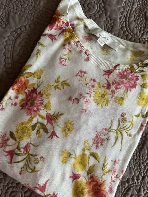Suéter Ligero Floral Sombra Loft Nuevo con Etiquetas. X-Small. Foto 1 de 4