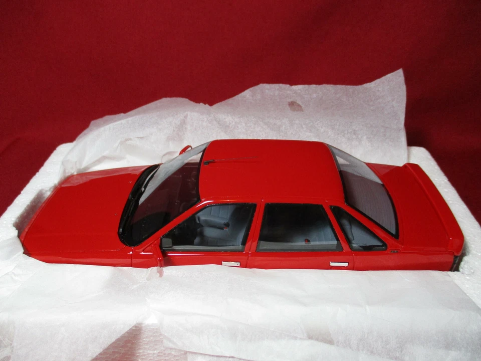 1:18 Scale Renault R21 Turbo Phase I 1998 Red Car Otto Ottomobile GT Spirit 1 - Image 1 of 4