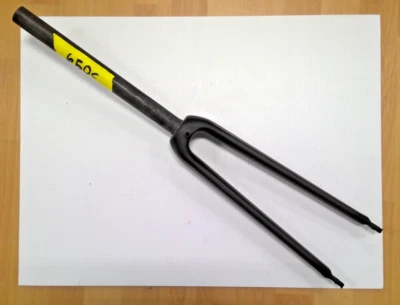 Horquilla de carbono 3K acabado mate 650c ST 300 mm desplazado 42 mm perno central a eje 330 mm Foto 1 de 4