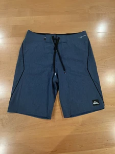EUC Quicksilver Boardshorts Herren 30 x 9 hohe Linie Surfen Schwimmen blau - Bild 1 von 11