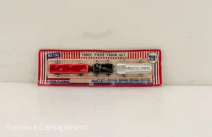Vintage/Antique Small Barclay Three Piece Metal Toy Train Set original packaging - Picture 1 of 11