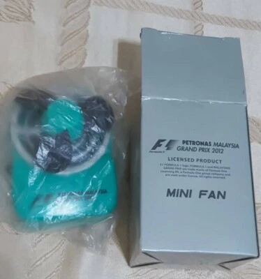 2002 F1 sepang circuit Mini portable Fan new in ori packing rare in mint  - Image 1 of 3