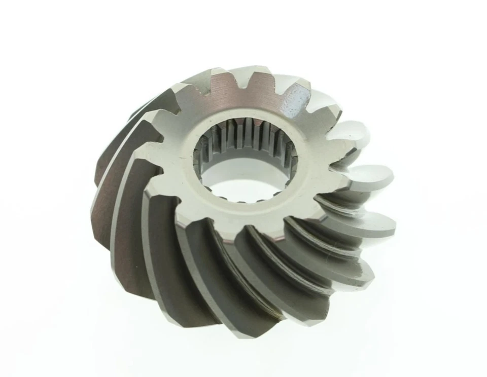 Yamaha Genuine 2004–2024 150HP Outboard Pinion Gear 63P-45551-00 from Japan - Image 1 of 1