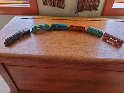 Vintage Midgetoy 7 piece Diecast Metal Train Set Rockford IL USA - Image 1 of 4