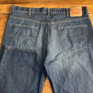 Jeans Levis 550 uomo 44x32 (effettivo 43x32) vestibilità rilassata lavaggio scuro cowboy denim - Foto 1 di 10