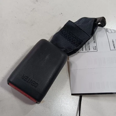 Cinturón de seguridad trasero Nissan Altima 2023 2022 2021 2020 2019 Foto 1 de 4