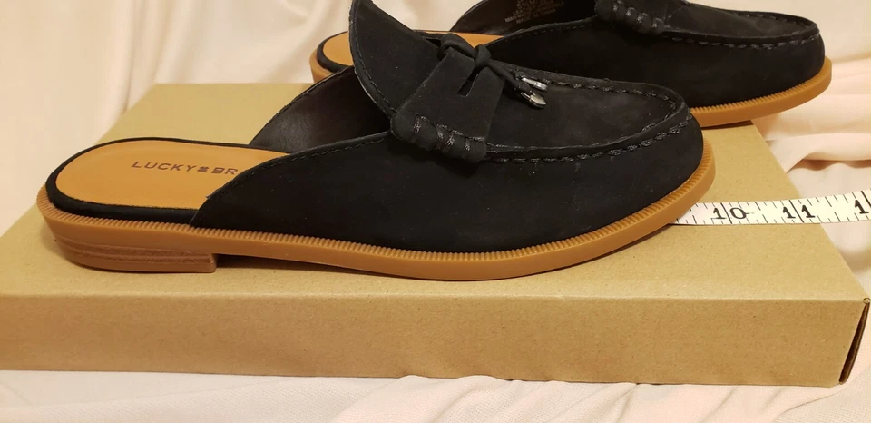 Lucky Brand Laviny Mule Slide Mujer Talla 5 1/2 M Paz Signo en Borla NUEVO Foto 1 de 4