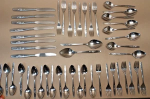 Oneida Lasting Rose Oneidacraft Deluxe Stainless Flatware Silverware 49 Pieces - Picture 1 of 11