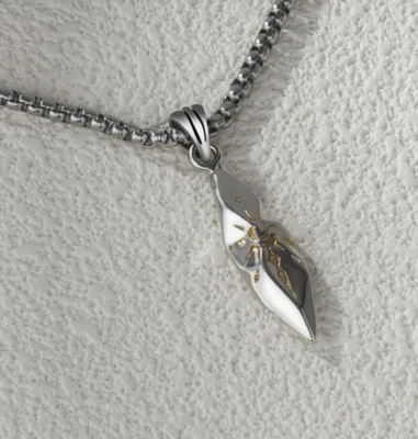 Collana da uomo con ciondolo retrò in pietra colore argento minimalista - Immagine 1 di 4