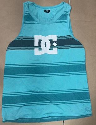 DC Shoes Tank Top Mens Green Stripe Round Neck SIZE MEDIUM PRE-OWNED - Image 1 of 2