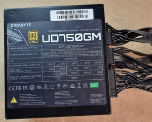 750W PSU 80+ Gold Modular Gigabyte UD750GM Gaming Power Supply With Cables - Zdjęcie 1 z 6