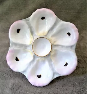 Antique Victorian Oyster Plate Oyster 6 Shell Wells on Seaweed White Pink & Gray - Picture 1 of 9