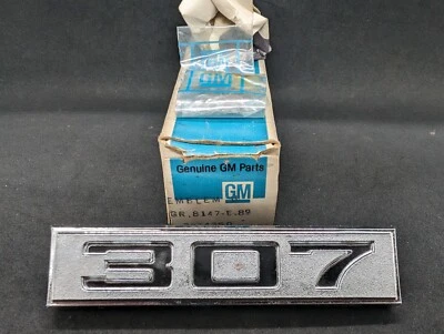 CHEVROLET EL CAMINO 307 1970 1971 GUARDABARROS DELANTERO ADORNO EMBLEMA PLACA 3974350 NUEVO EN STOCK Foto 1 de 4