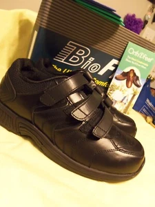 NEW - ORTHOFEET Biofit Ventura Black Leather Mens Shoes Hook & Loop Size 7.5 W - Picture 1 of 9