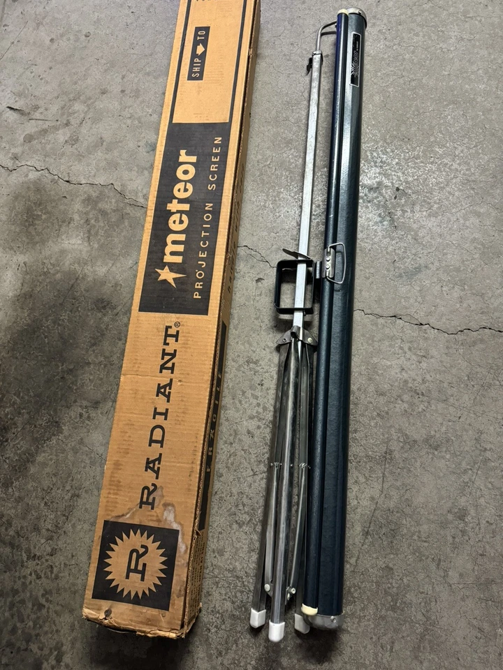VINTAGE NOS Radiant Meteor Movie Screen for Projector "R" Size 30 x 40 - USA - Image 1 of 4