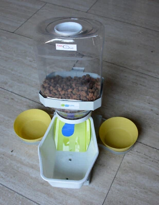 TATI-CAT SB Futterspender für Katzen/ Mehrkatzen für2 Kg Trockennahrung aller Hersteller