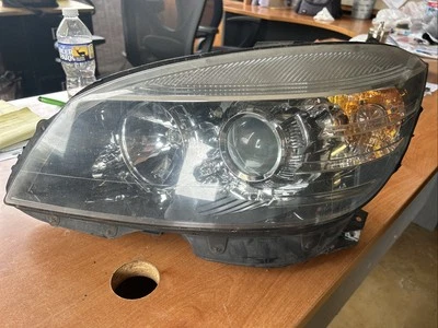 FARO CONDUCTOR IZQUIERDO MERCEDES BENZ C350 2008 2009 2010 2011 HALÓGENO A2048202139 Foto 1 de 4