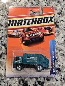 MATCHBOX  2010 CITY ACTION '08 GARBAGE TRUCK #66 DARK TURQUOISE - Picture 1 of 2