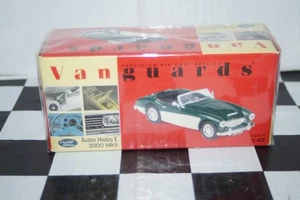 Vanguards Austin Healey E3000 Mk2 Green and White VA05101 1:43 - Picture 1 of 3