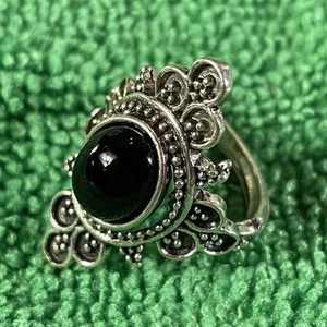 Vintage Sterling Silver Black Onyx Ring Ornate Boho Gothic Size 7 - Picture 1 of 6
