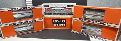 LIONEL 6-18303 AMTRAK GG-1, AND 4 ALUMINUM PASSENGER CARS,  NEW - Image 1 of 4