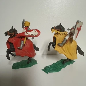 SOLDATINI CAVALIERI MEDIOEVALI TIMPO TOYS MADE IN GRAN BRETAGNA ANNI 70  - Foto 1 di 5