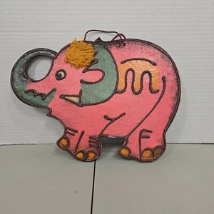 Papel maché moderno vintage de mediados de siglo rosa elefante Ardco - Imagen 1 de 5