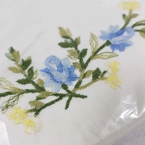 Wamsutta Lustercale Sheet Repousse Embroidery Blue Yellow Flowers 72" X 108" NOS - Picture 1 of 13