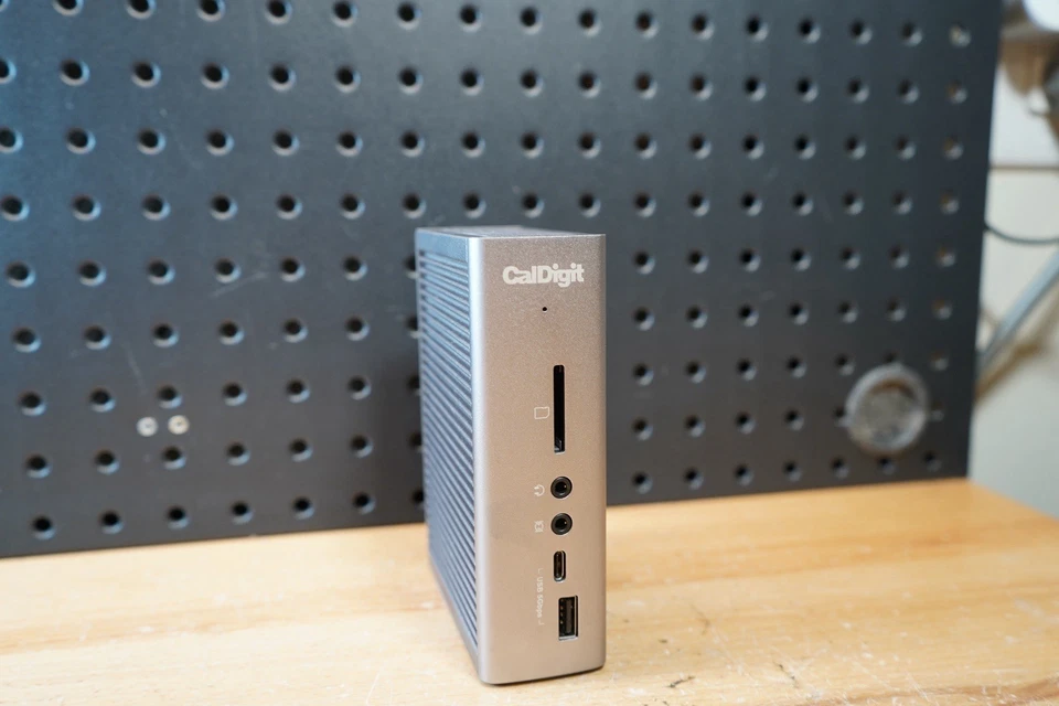 (B) CalDigit TS3 Plus Dock Thunderbolt 3 Docking Station *No Power Cable* - Image 1 of 4