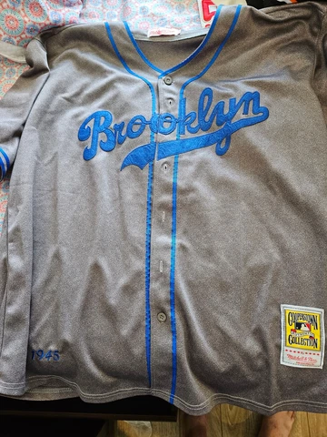 Duke Snider Brooklyn Dodgers Jersey 2XL RARE - Cooperstown Collection, great Cover