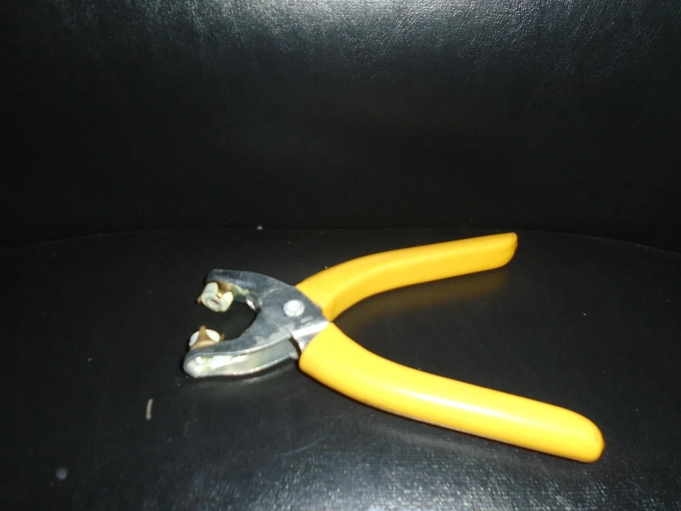 VINTAGE EYELET & SNAPPER PLIER WITH YELLOW RUBBER HANDLE - Image 1 of 1