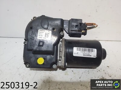 OEM 2013-2016 Ford Escape FRONT SIDE WINDSHIELD WIPER ARM MOTOR - Image 1 of 4