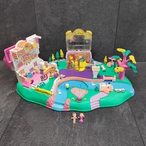 Polly Pocket Magical Movin' Pollyville Boutique 1996 Vintage - Bild 1 von 19