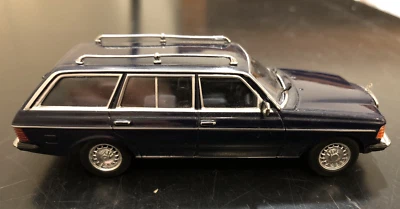 Paul's Model Art Maxichamps Mercedes-Benz 280TE Blue Diecast Model Car - 1:43 - Image 1 of 4