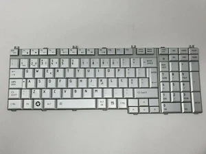 Teclado Portátil para Toshiba L500 Diseño Portugués Plata PK130731 Genuino - Imagen 1 de 12