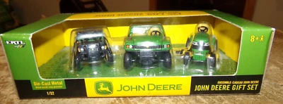 1/32 2006 ertl john deere gift set in the box new - Image 1 of 4
