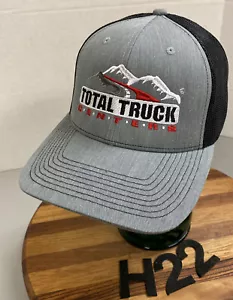 NUEVO SIN ETIQUETAS CAMIÓN TOTAL CENTERS SOMBRERO GRIS/NEGRO SNAPBACK AJUSTABLE NUNCA USADO H22 - Imagen 1 de 3