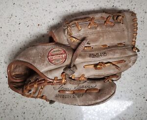 TOM SEAVER Baseball Glove Spalding  Model 42-3415 RHT Ez-Flex Advisory Staff HOF