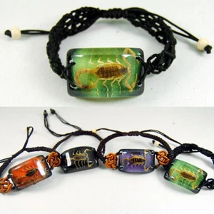 REAL GOLDEN SCORPION GREEN LUCITE BANGLE BRACELET INSECT JEWELRY TAXIDERMY GIFT - Picture 1 of 2