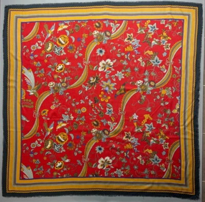 Auténtico Mantón Vintage "BALENCIAGA" Foto 1 de 4