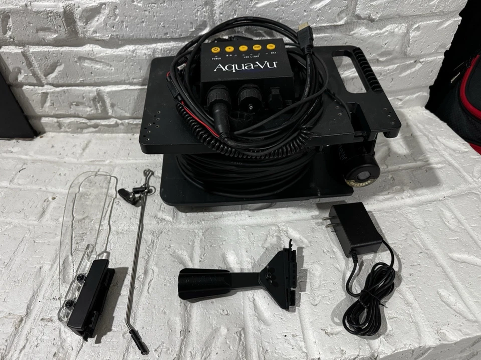 Aqua-Vu Multi-Vu Pro Gen 2 + Kit de arrastre Foto 1 de 1